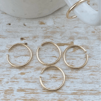 10k Gold Ear Cuff - Liv.Aura Jewelry
