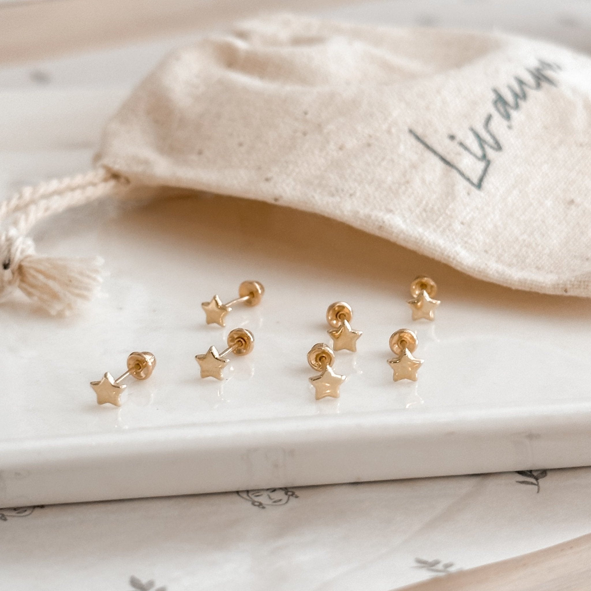 10K Gold Tiny Star Stud Earrings – Minimalist & Hypoallergenic Jewelry - Liv.Aura Jewelry