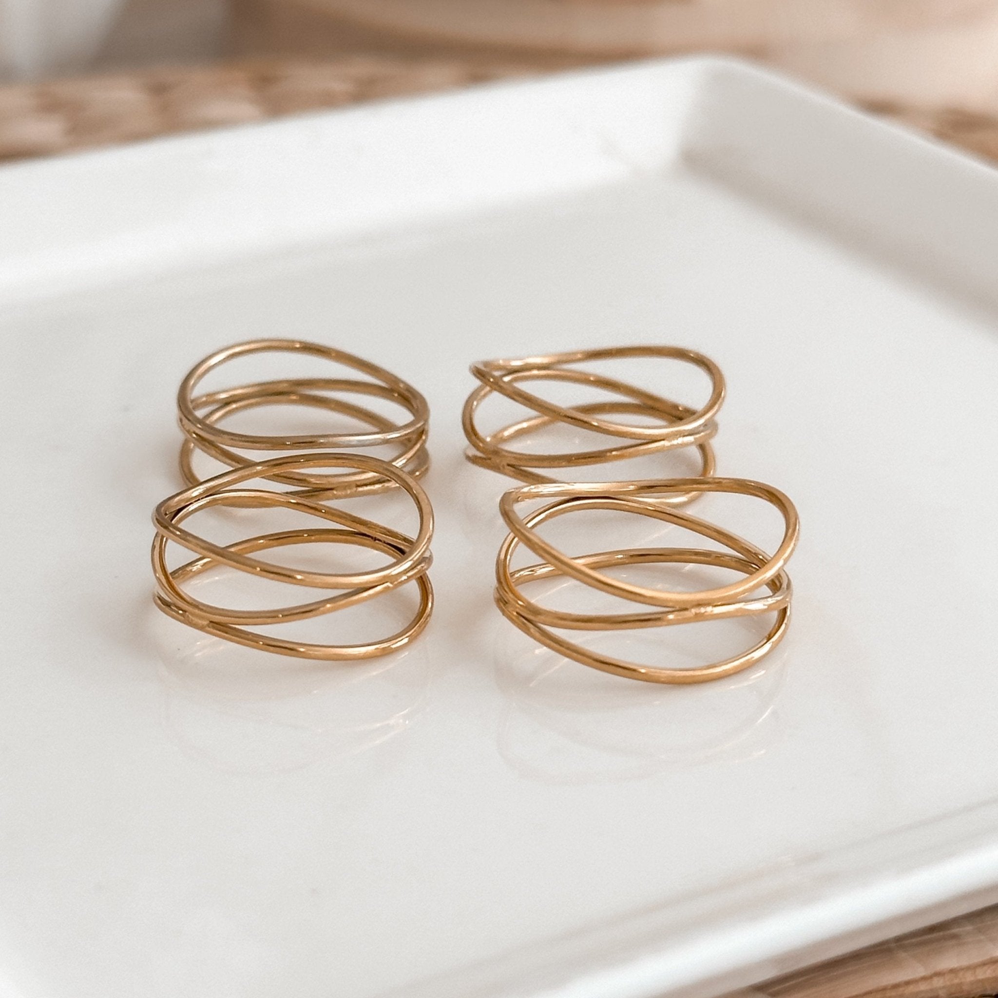 18K Minimalist Triple Band Ring - Waterproof & Hypoallergenic - Liv.Aura Jewelry