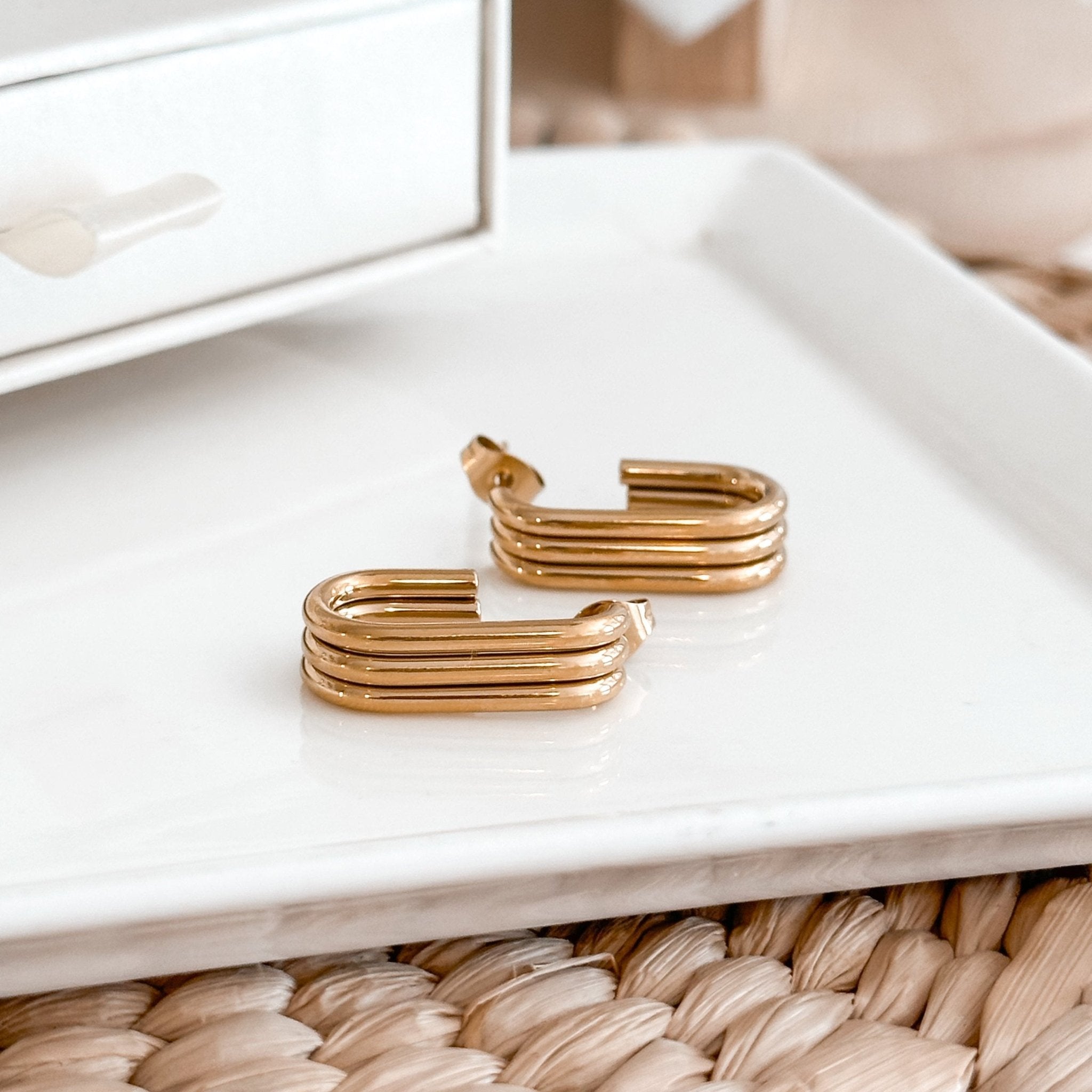 Block Hoop Earrings 18K Gold - Liv.Aura Jewelry