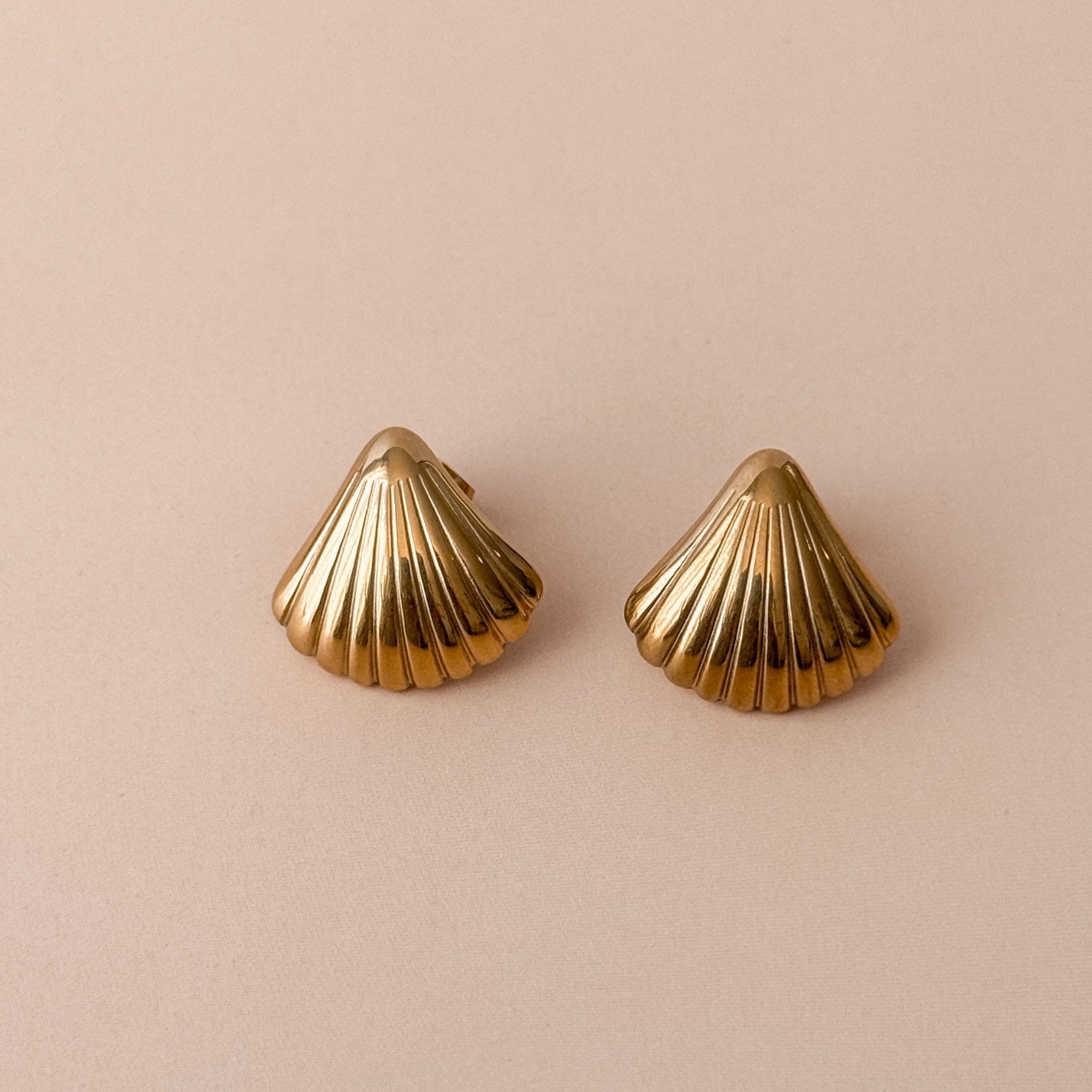 Costa Stud Earrings – 18K Gold Shell Studs, Waterproof & Hypoallergenic - Liv.Aura Jewelry