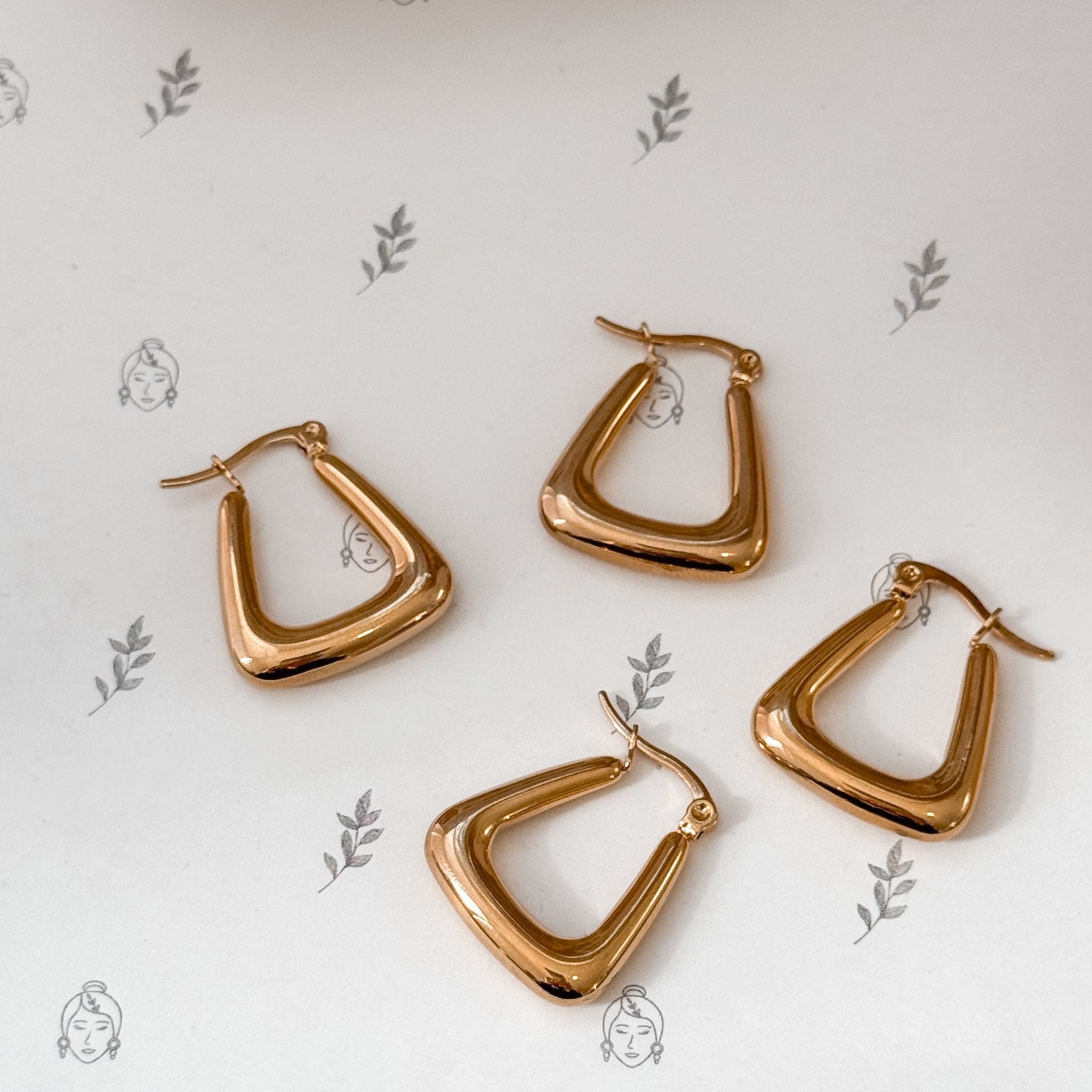 Triangle Hoop Earrings | 18K Gold - Liv.Aura Jewelry
