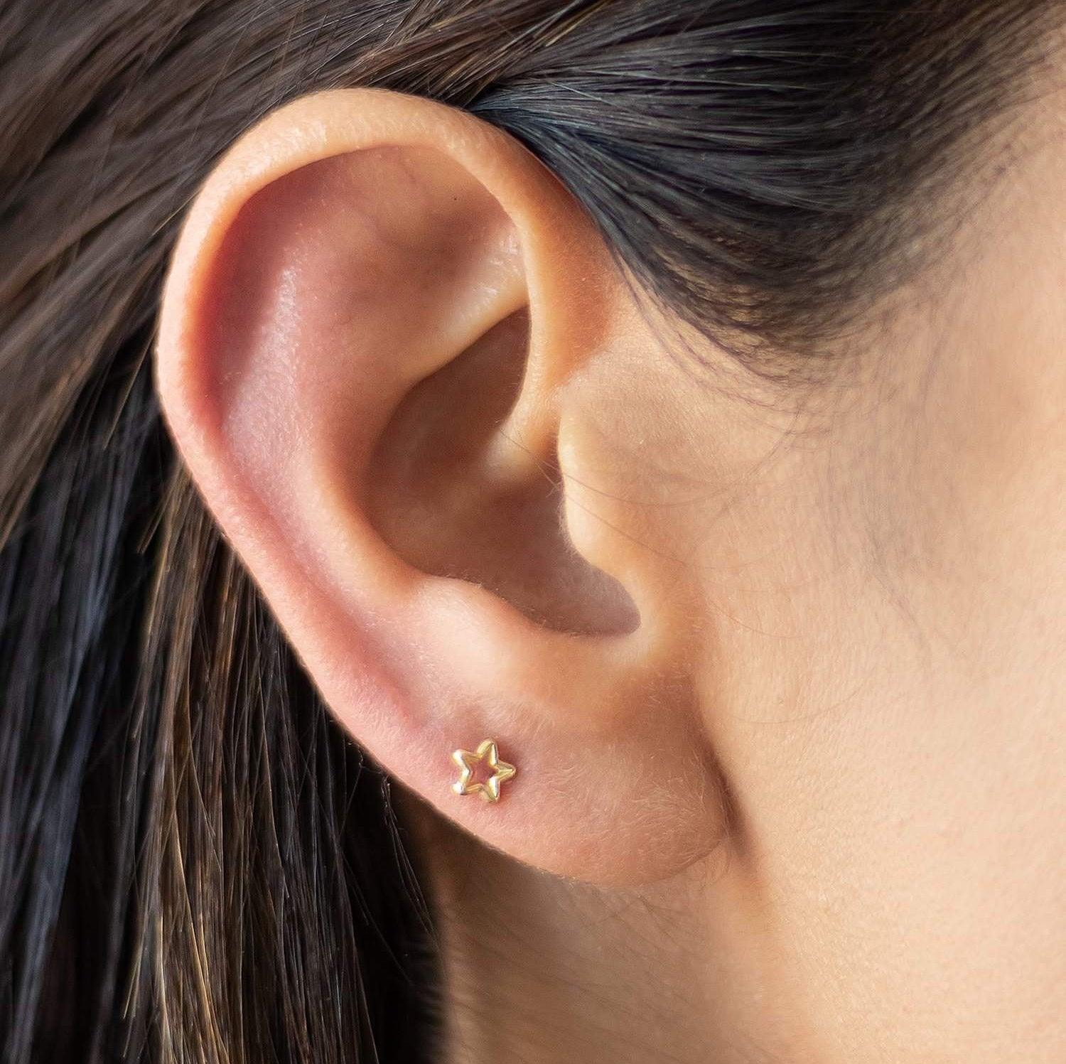 10K Gold Open Star Stud Earrings | Hypoallergenic Screw Back Earrings for Piercings - Liv.Aura Jewelry