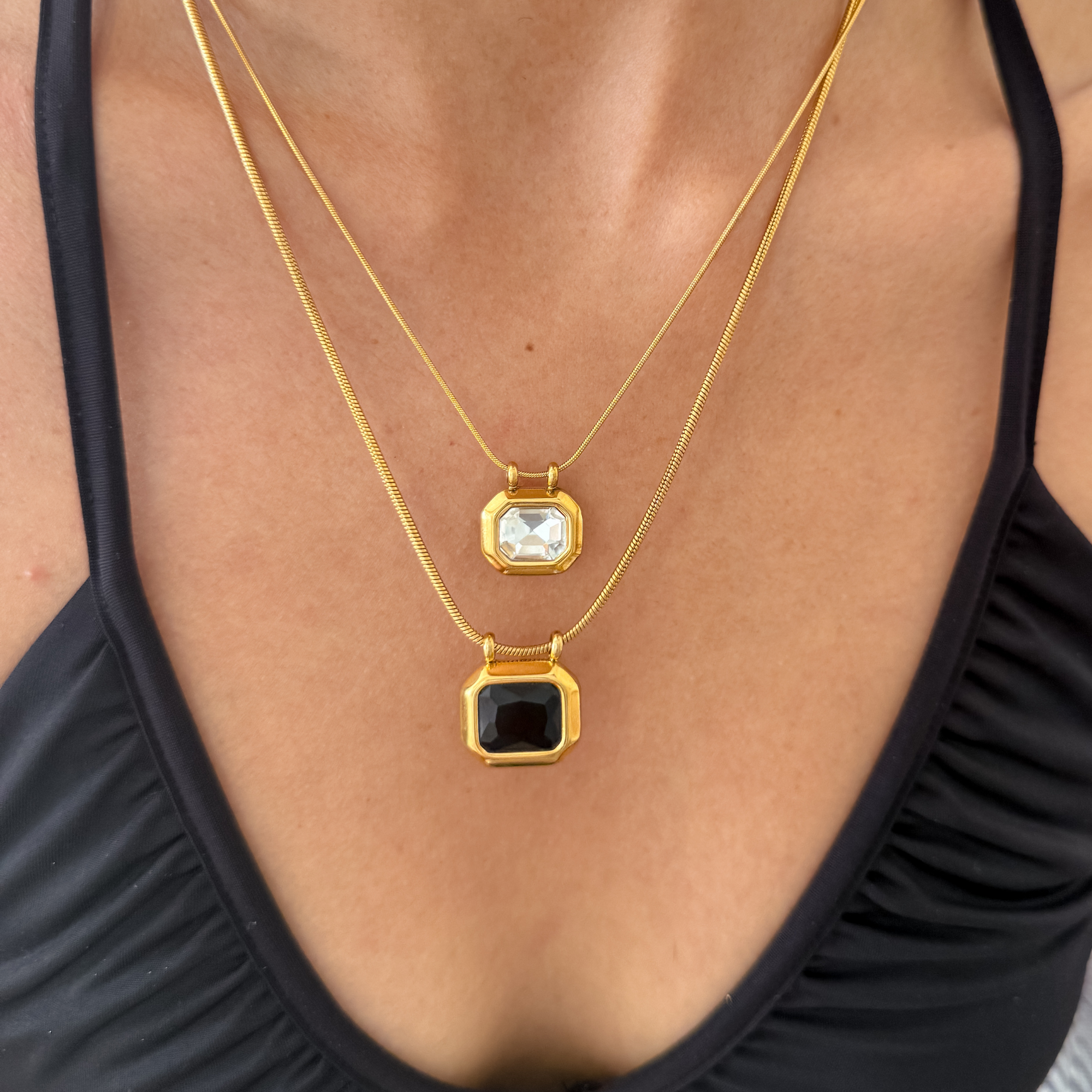 Vida Necklace