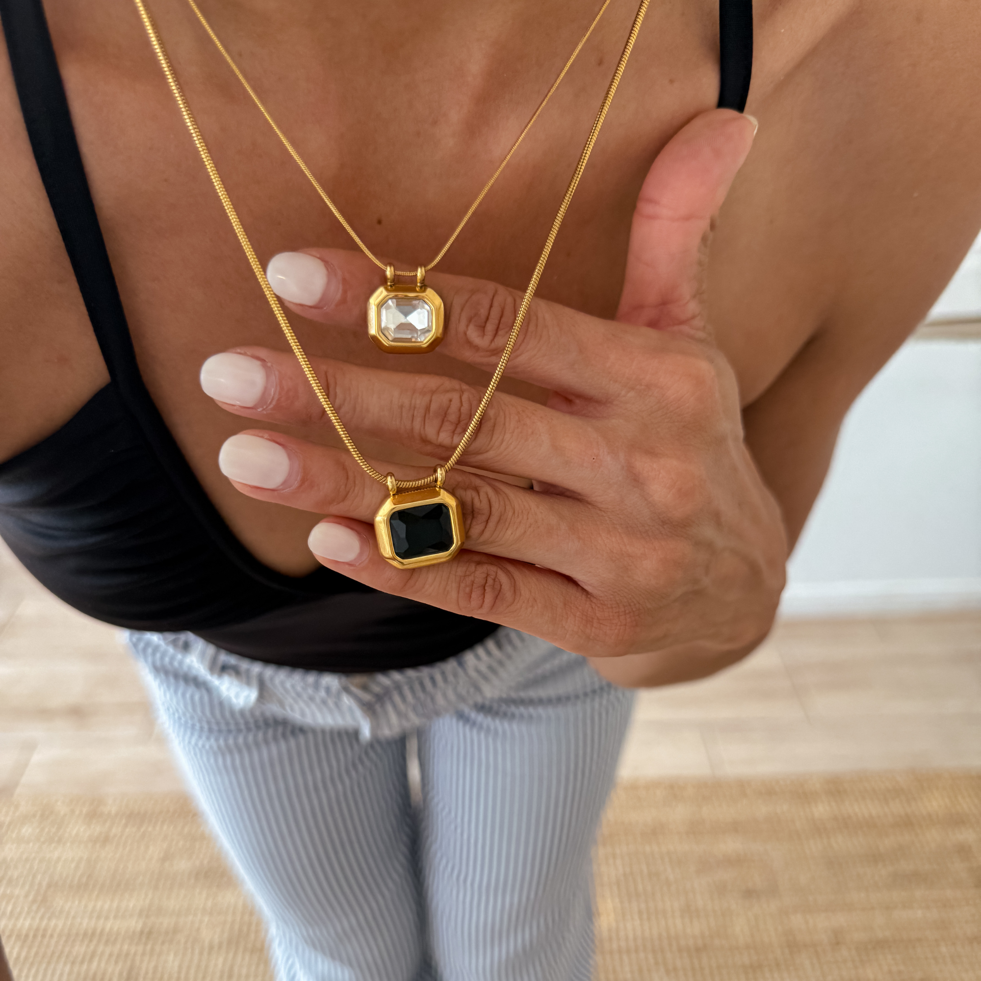 Vida Necklace