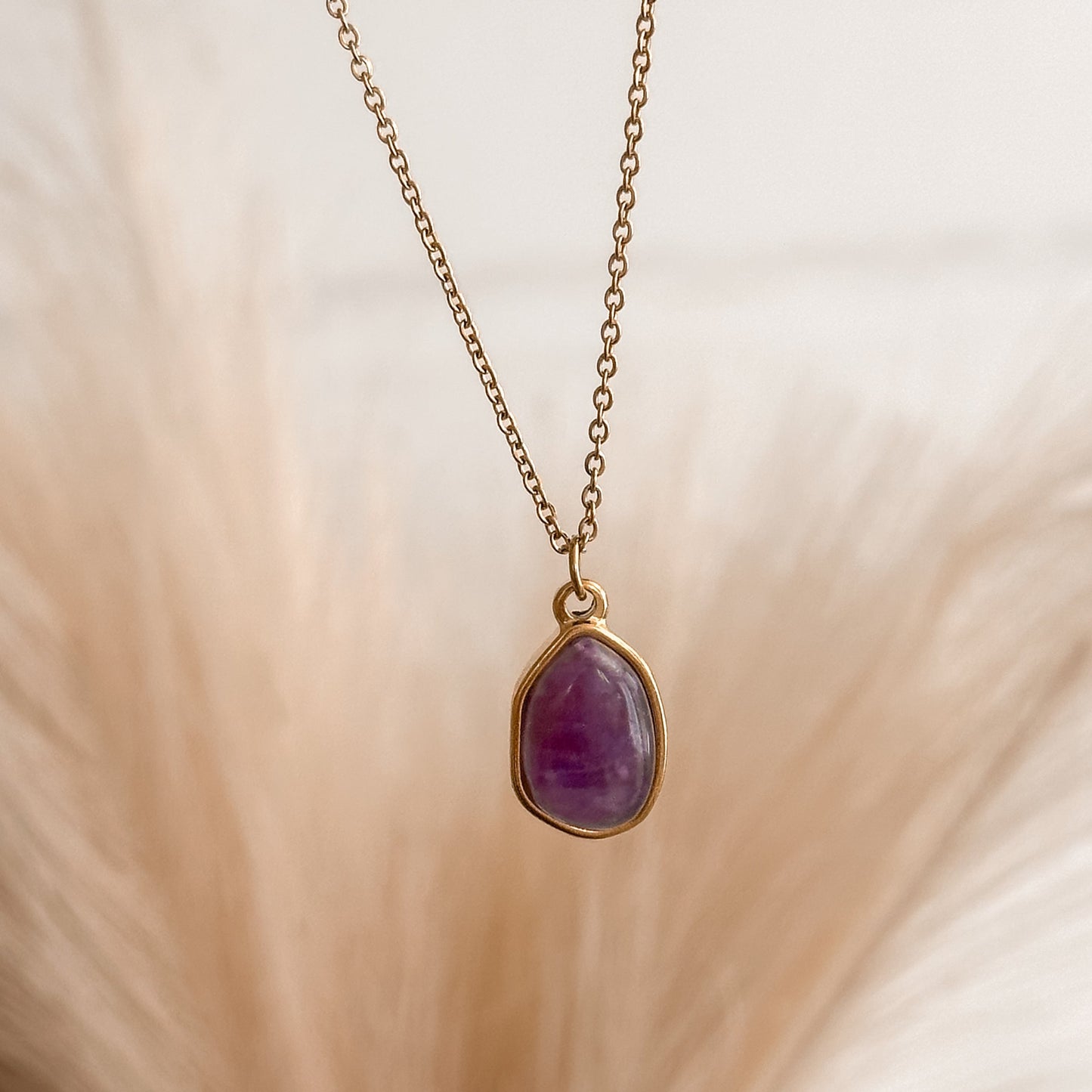 Oval Natural Stone Necklace | 18K Gold