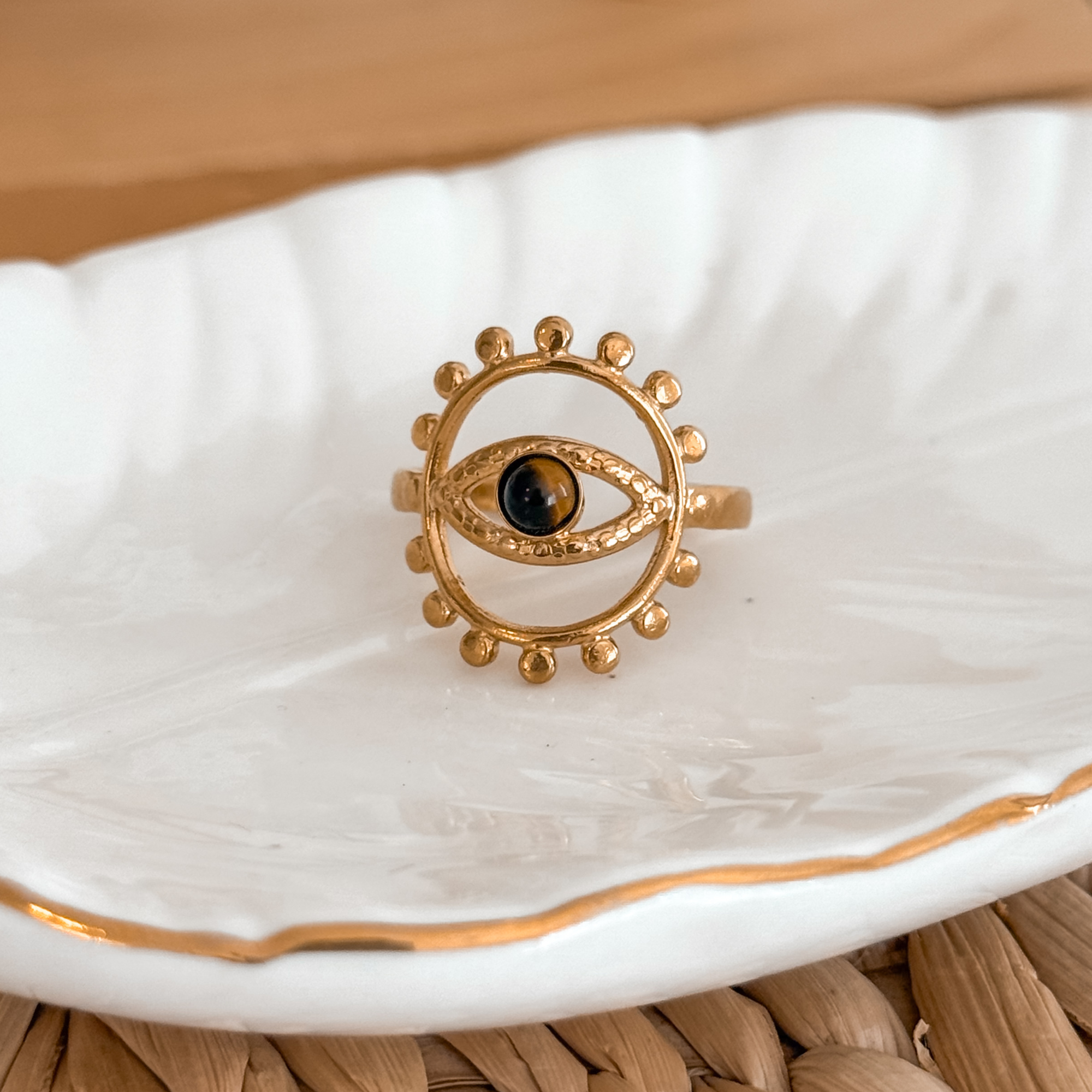 Eye Ring