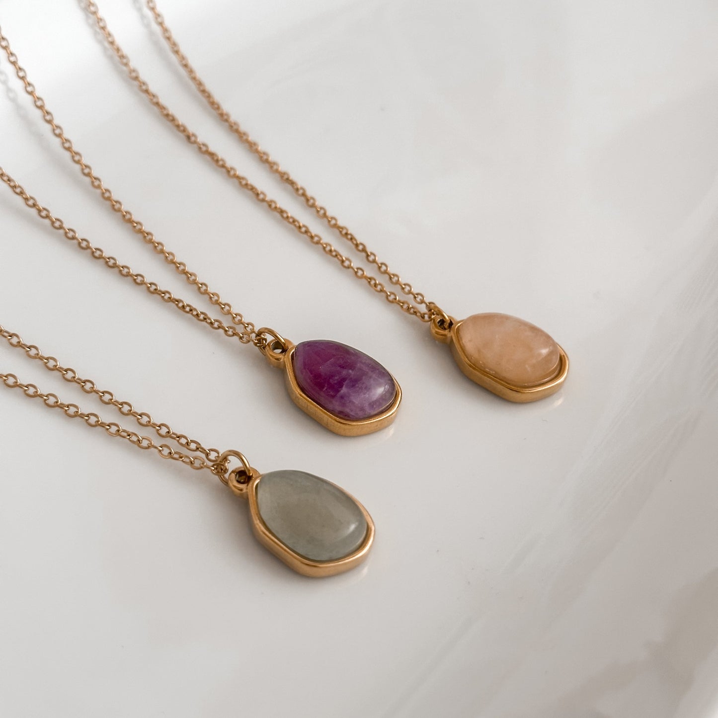 Oval Natural Stone Necklace | 18K Gold