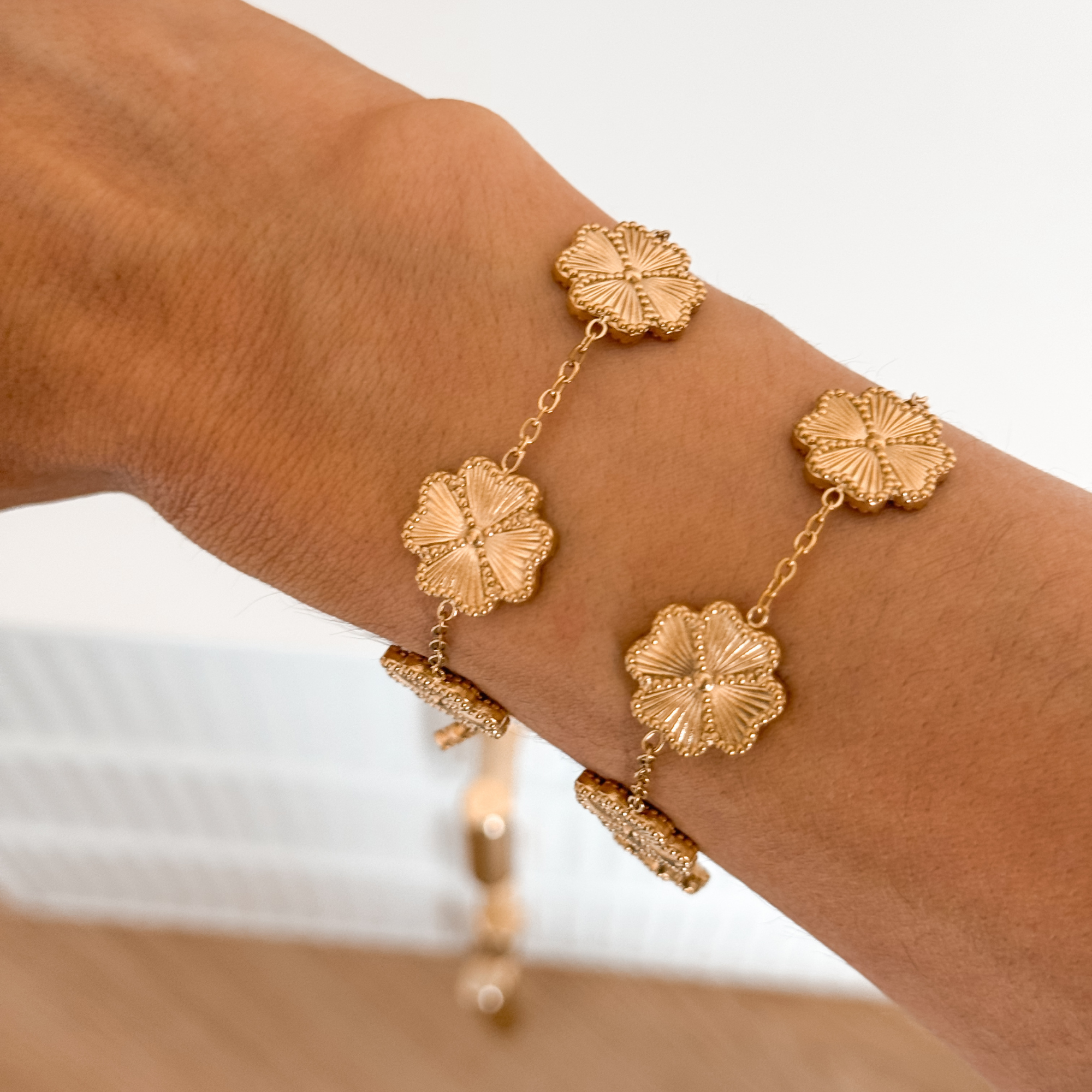 Luma Flower Bracelet 18k