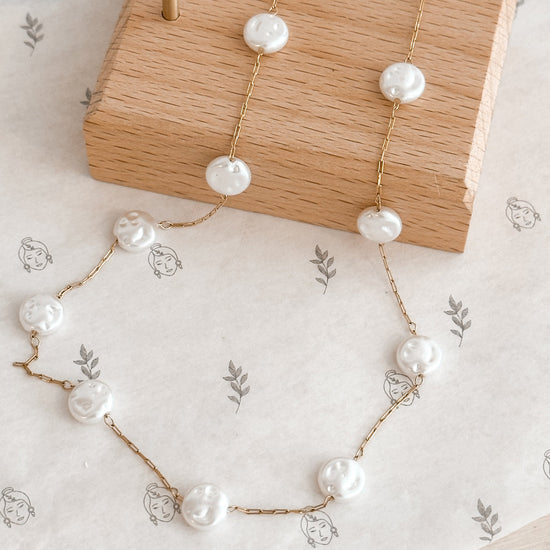 Dainty Pearl Necklace 18K Gold