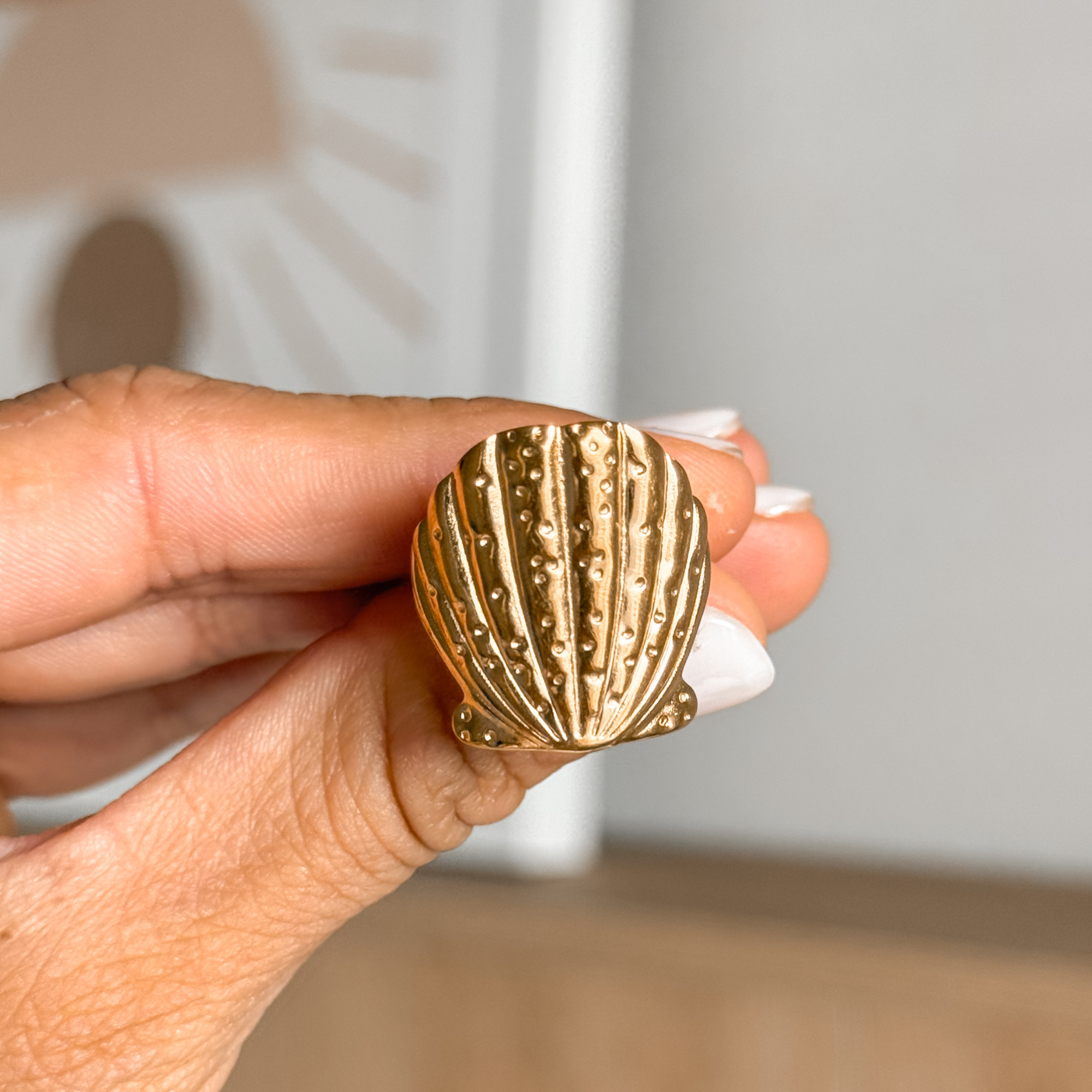 Isla Ring – Gold Shell Adjustable Ring
