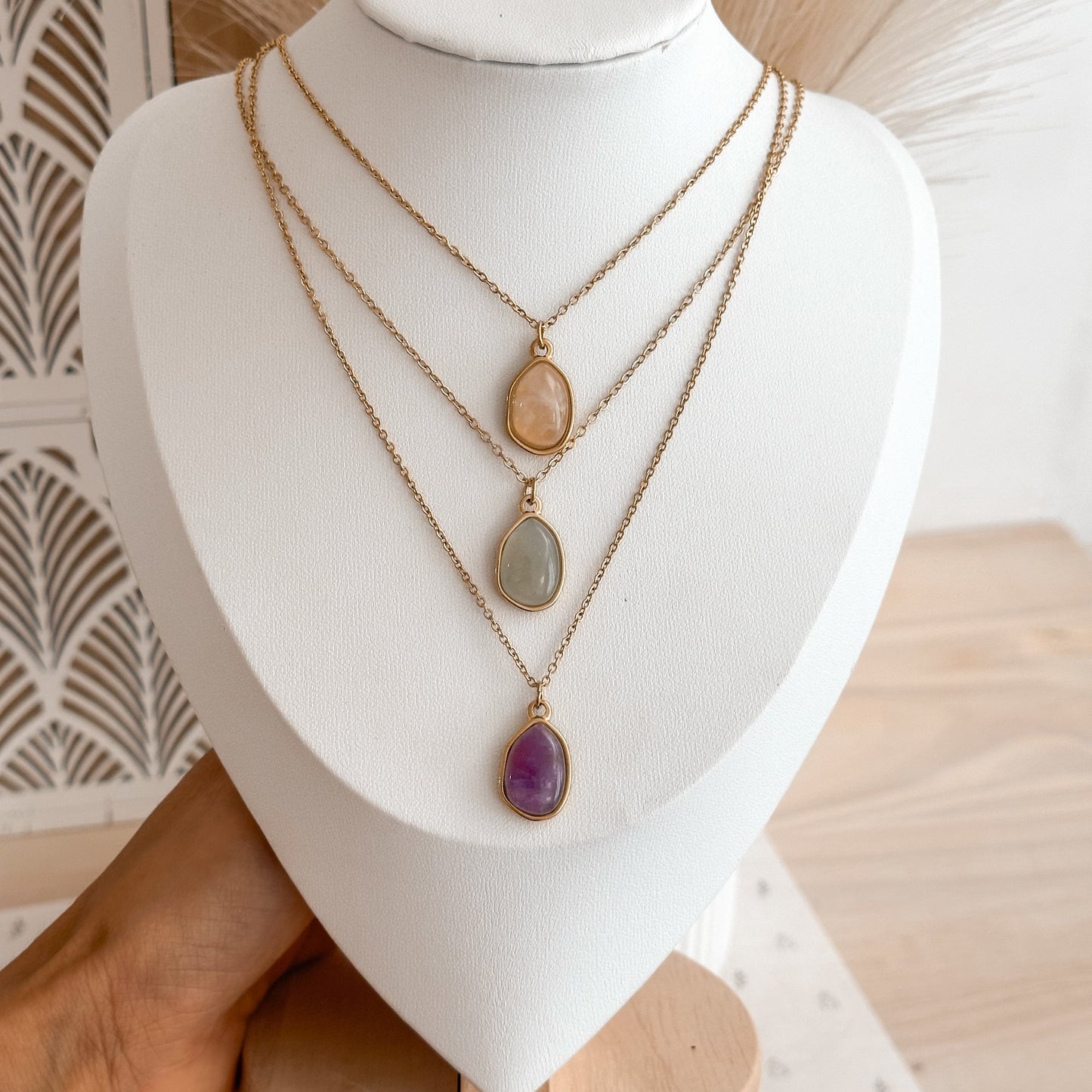 Oval Natural Stone Necklace | 18K Gold