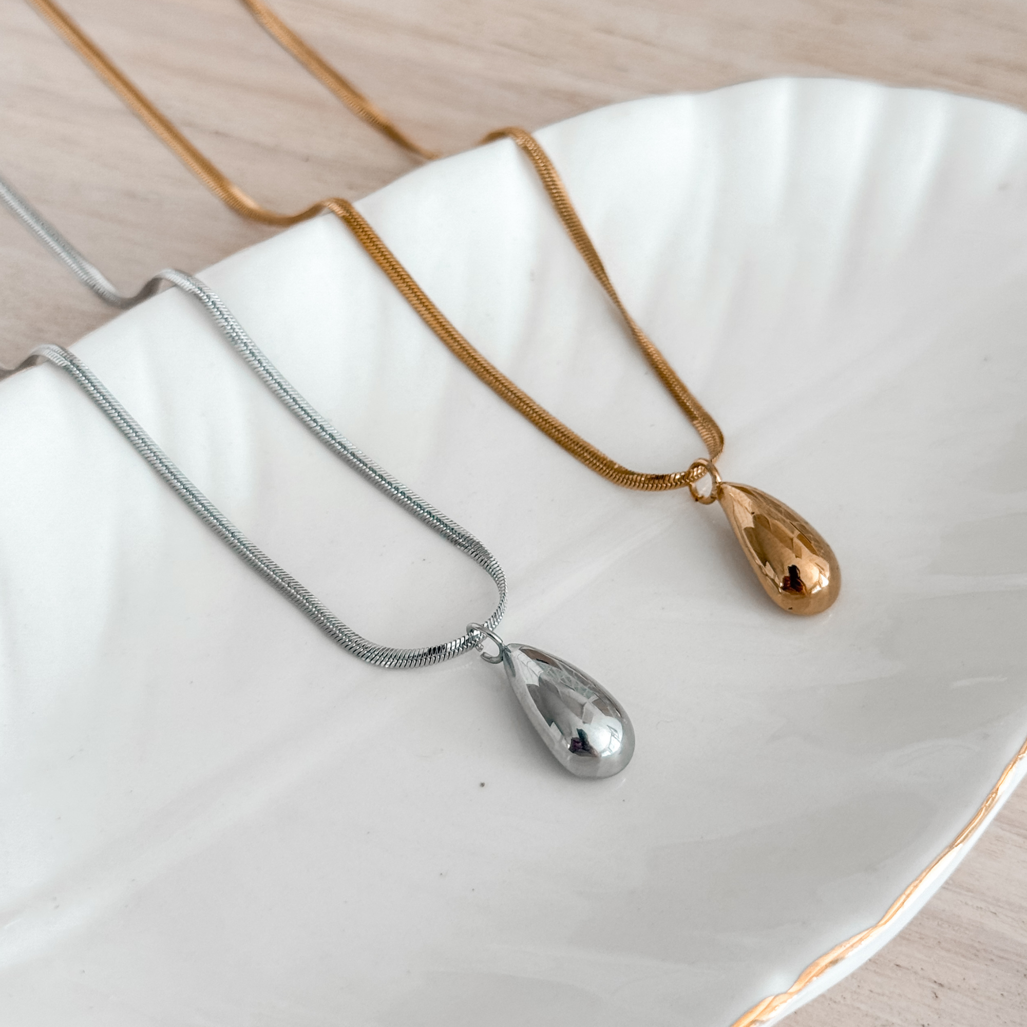 Luma Necklace