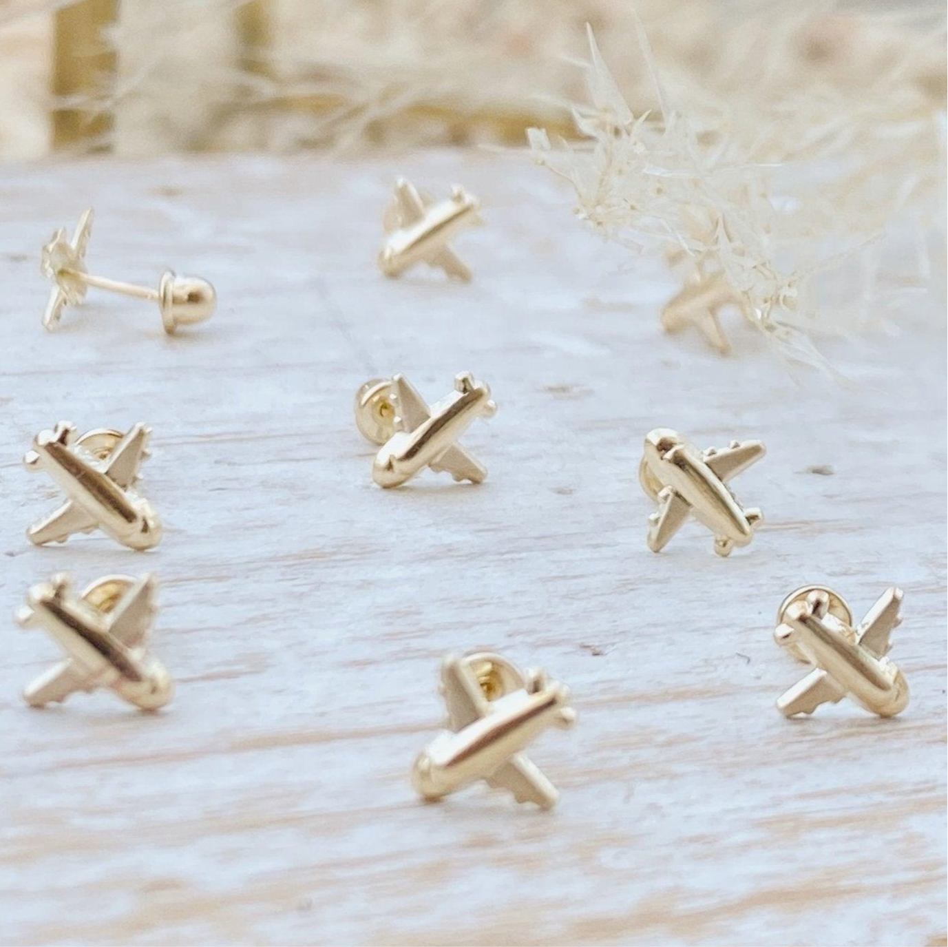 10K Gold Airplane Stud Earrings – Hypoallergenic & Waterproof | Perfect for Travel Lovers