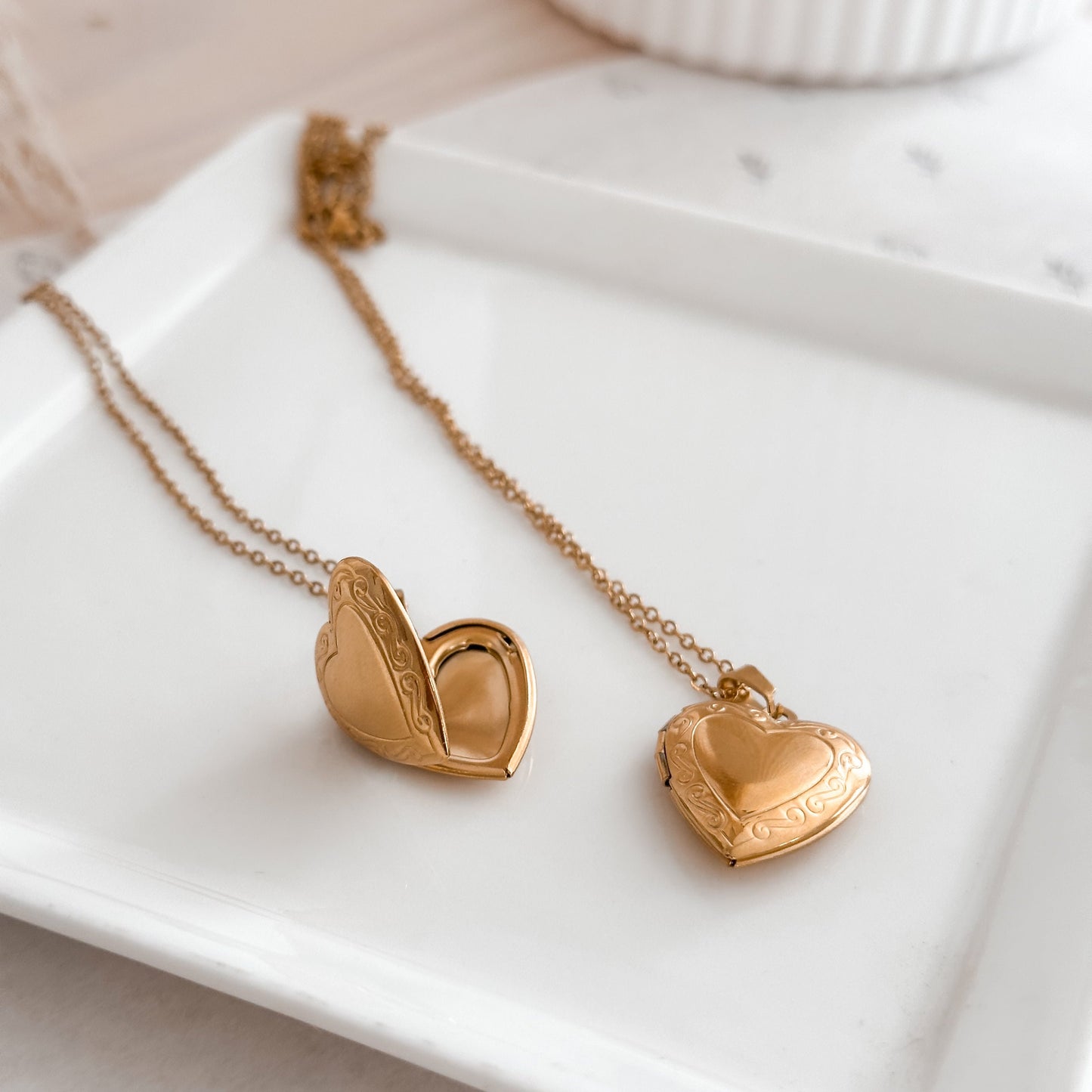 18K Vintage Heart Locket Necklace