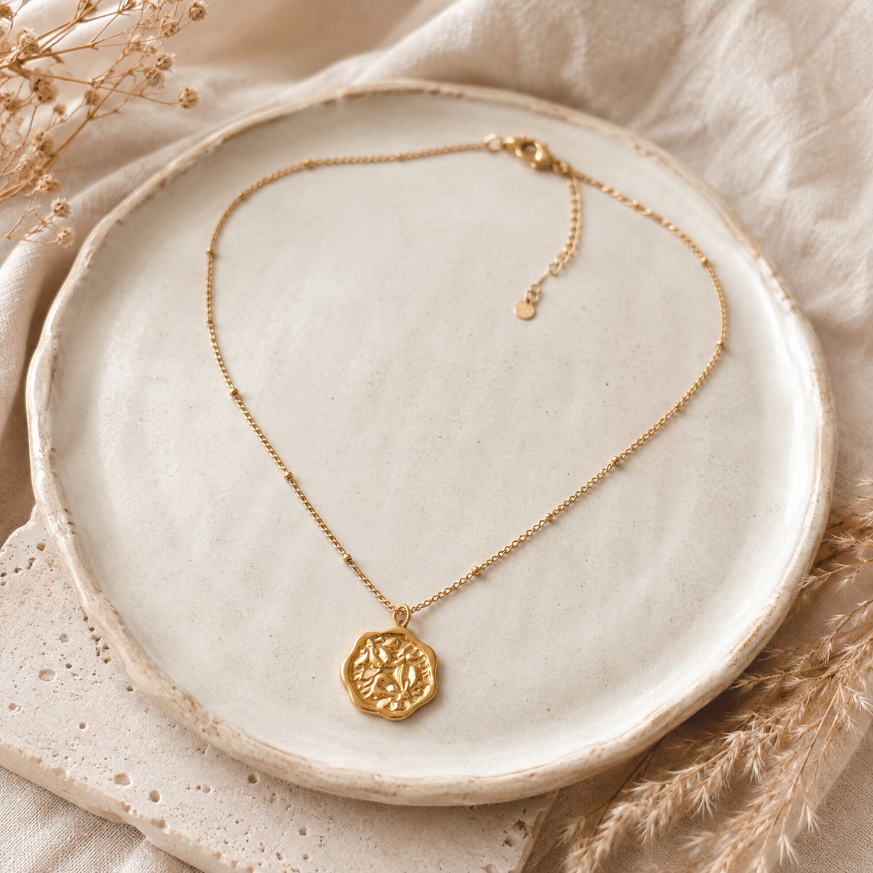 Florecer Necklace