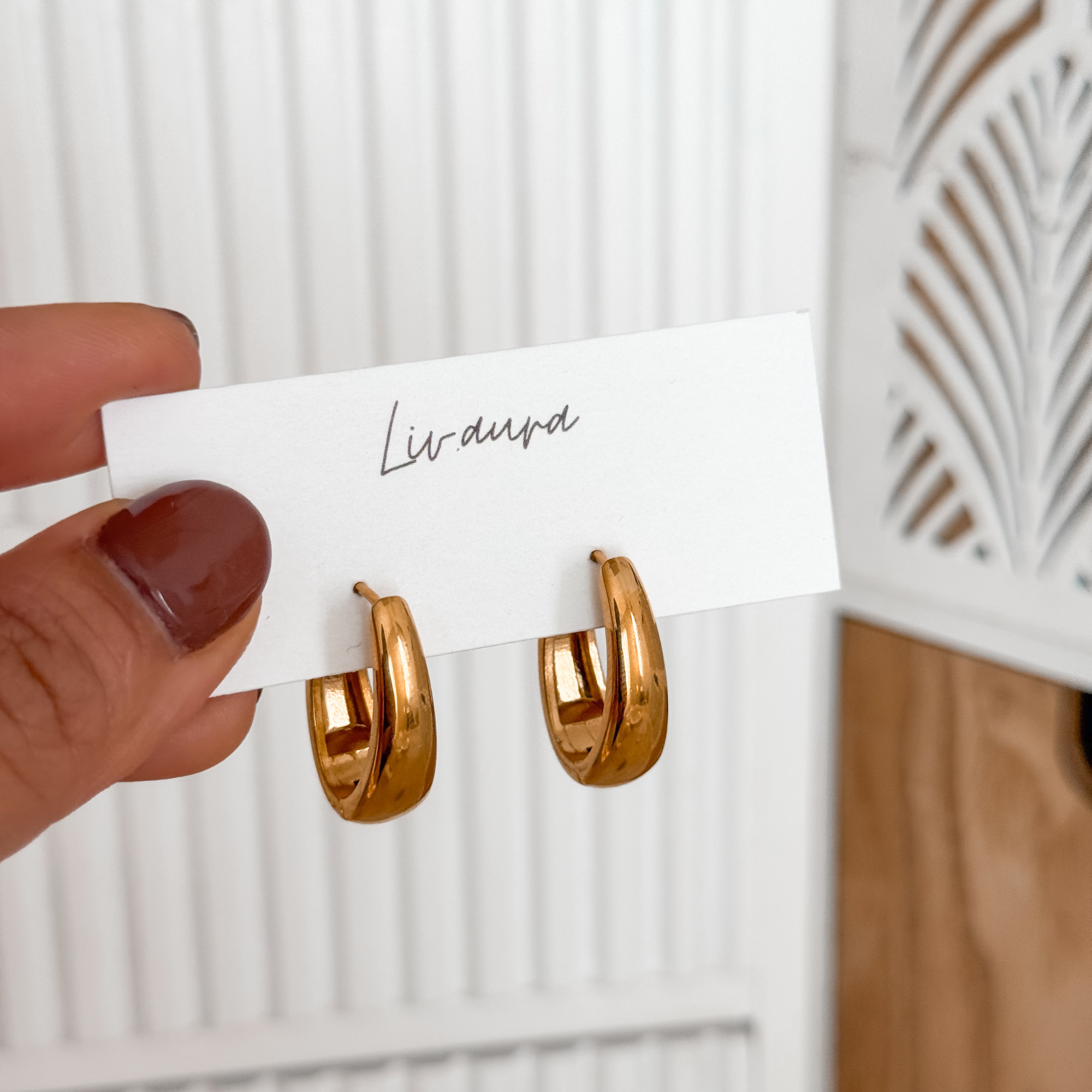 Cora Hoops