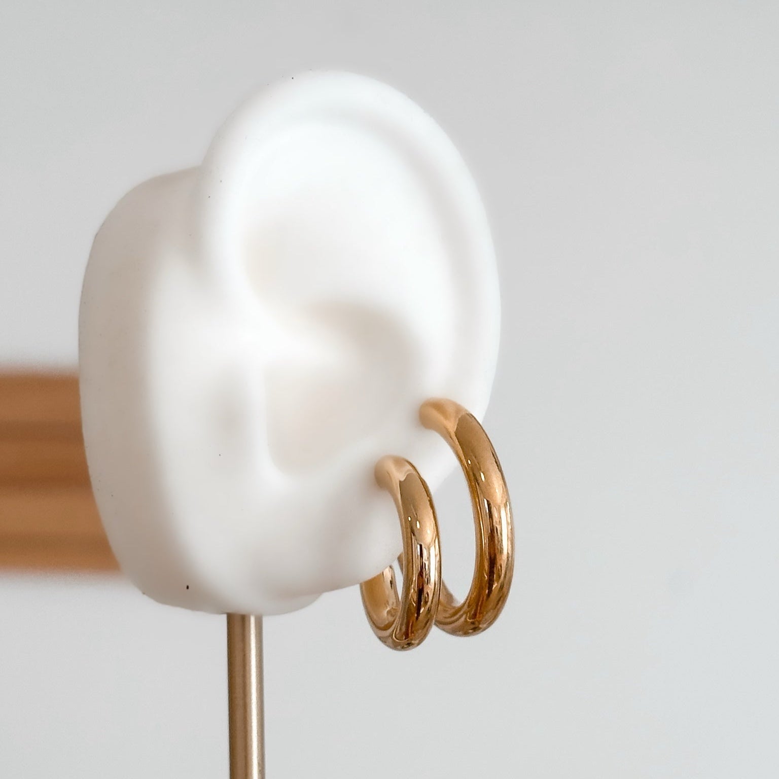 Classic Gold Hoops - Liv.Aura Jewelry