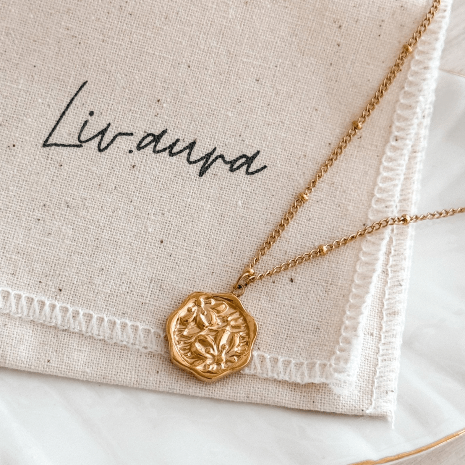 Golden Bloom Pendant – Waterproof & Hypoallergenic 18K Gold Floral Necklace - Liv.Aura Jewelry
