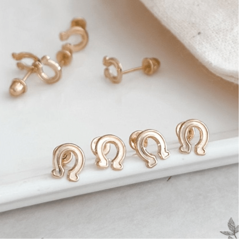 Horseshoe Stud Earrings 10K Gold - Liv.Aura Jewelry
