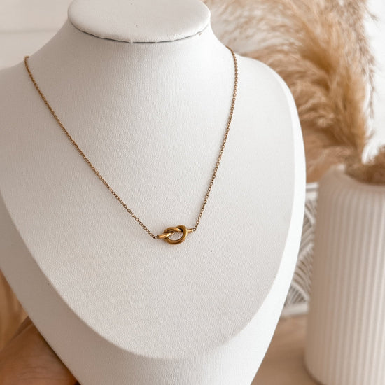 Love Knot Necklace, | 18K Gold - Liv.Aura Jewelry
