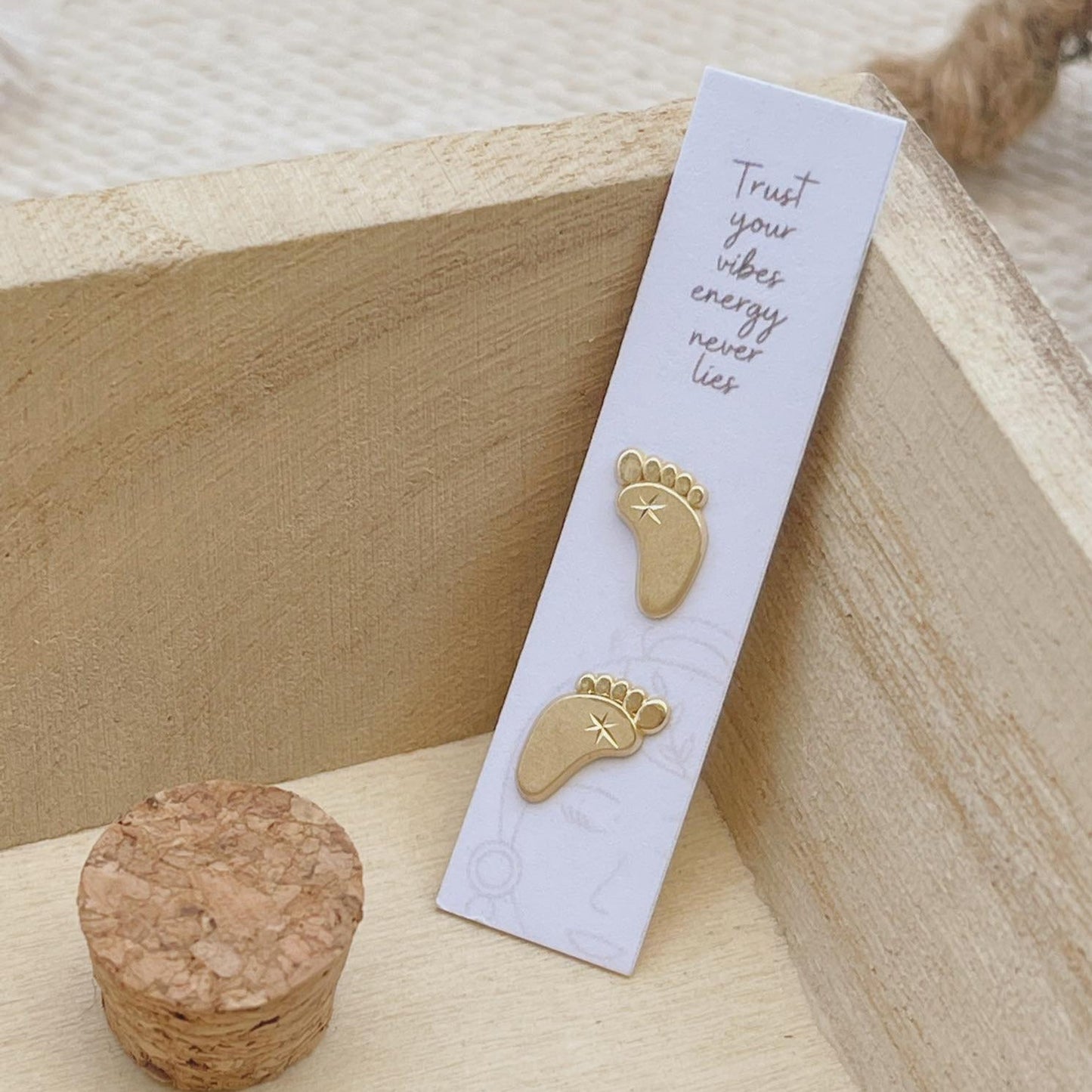 Show off your child, the best thing you'll ever do with these gold baby foot print stud earrings. They will make a great gift for a mom or grandmom who is experiencing mama's heartbreak, and they are perfect to wear as a pregnancy memento. 